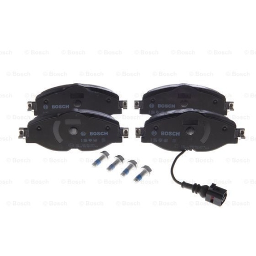 BOSCH Bremsenset Bremsscheiben + Bremsbeläge vorne + hinten VW Passat Golf VII